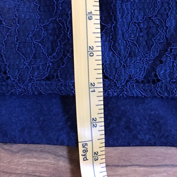 H&M navy lace sweatshirt. - Picture 6 of 7